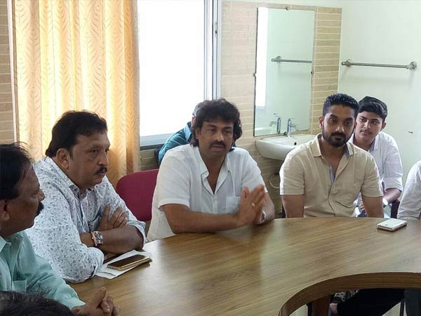 3 ಕ್ಷೇತ್ರಗಳಲ್ಲಿ ಲೀಡ್