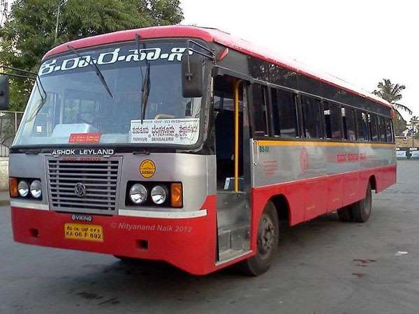 ಸರ್ಕಾರಿ ಬಸ್ಸುಗಳನ್ನು ಹಾಕಿ