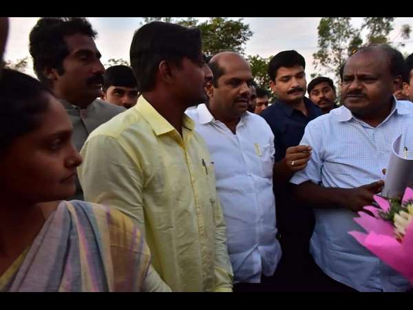 ಸಕ್ಕರೆ ಕಾರ್ಖಾನೆ ಮಾಲೀಕರೊಂದಿಗೆ ಸಭೆ