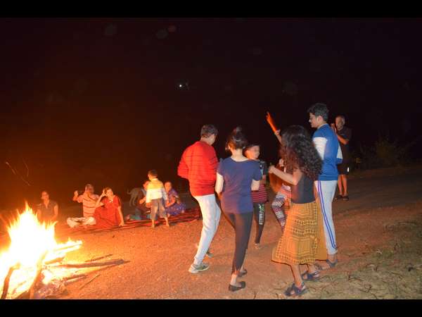 ಮತ್ತೆ ಯಾಂತ್ರಿಕ ಬದುಕಿನತ್ತ...