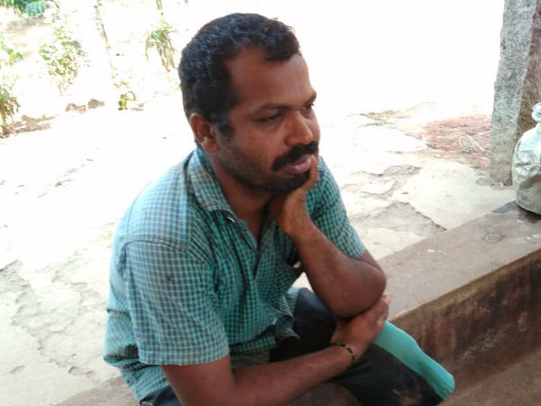 ತಂದೆ ತಾಯಿಗಳ ಸಮಾಧಿ ಪಕ್ಕದಲ್ಲೇ
