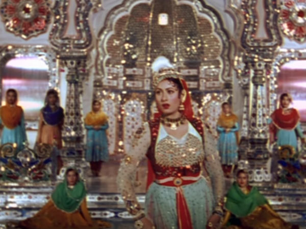 ಎಲ್ಲೆಲ್ಲೂ ನಾನೇ ಎಲ್ಲೆಲ್ಲೂ ನಾನೇ