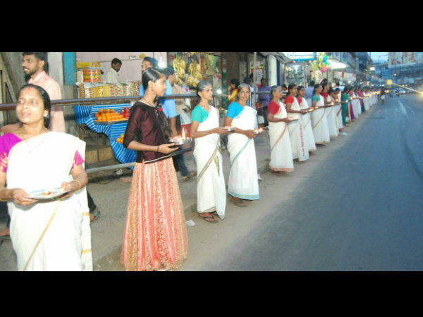 ಶಬರಿಮಲೆ ಕರ್ಮ ಸಮಿತಿ ಜ್ಯೋತಿ ಬೆಳಗುವ ಕಾರ್ಯಕ್ರಮ