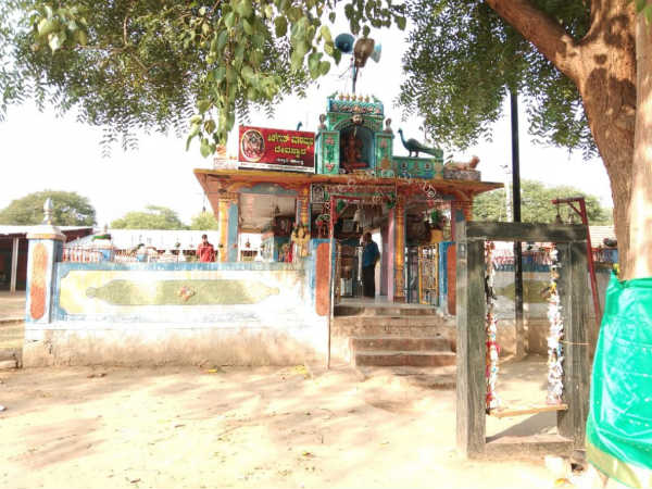 ಗೋಪುರ ನಿರ್ಮಾಣದ ಶಿಲಾನ್ಯಾಸ