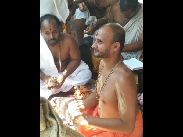 ನವವೃಂದಾವನ ಗಡ್ಡಿ, ಉತ್ತರಾದಿ ಮಠಕ್ಕೆ ಸೇರಿದ್ದು