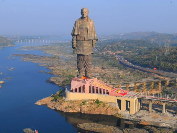 ಸರ್ದಾರ್ ಪ್ರತಿಮೆ ನಿರ್ಮಾಣ