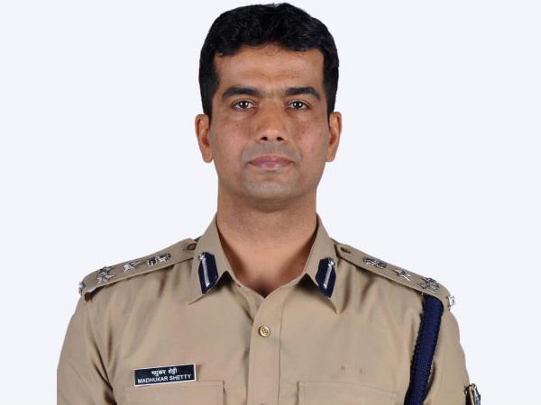1999ರ ಬ್ಯಾಚ್ ಅಧಿಕಾರಿ