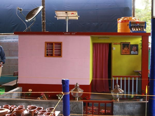 ಸೋಲಾರ್ ಲೈಟ್ ಅಳವಡಿಕೆ