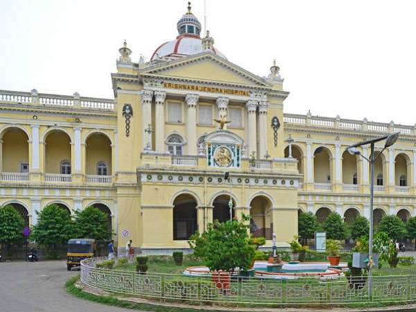 ಮೈಸೂರಿನ ಆಸ್ಪತ್ರೆಗಳಲ್ಲಿ ಚಿಕಿತ್ಸೆ