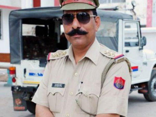 ಹತ್ತಿರದಿಂದ ಗುಂಡು