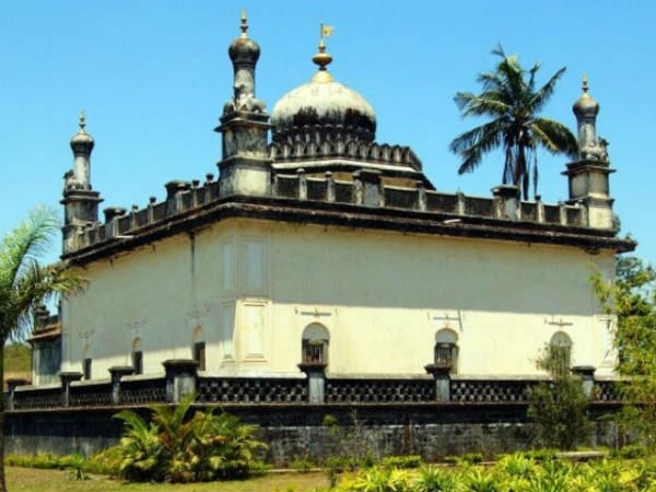 ಐತಿಹಾಸಿಕ ಸ್ಮಾರಕ ಗದ್ದಿಗೆ