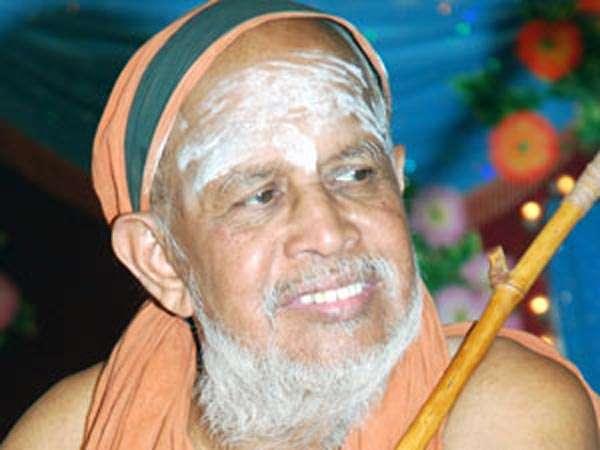 ಕಂಚಿ ಪೀಠದ ಹಿರಿಯ ಯತಿಗಳಾದ ಜಯೇಂದ್ರ ಸರಸ್ವತಿ ಸ್ವಾಮೀಜಿ