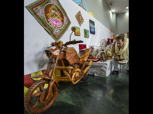 ಮರದ ಬೈಕ್ 5 ಲಕ್ಷ ರು ಗೆ ಮಾರಾಟ