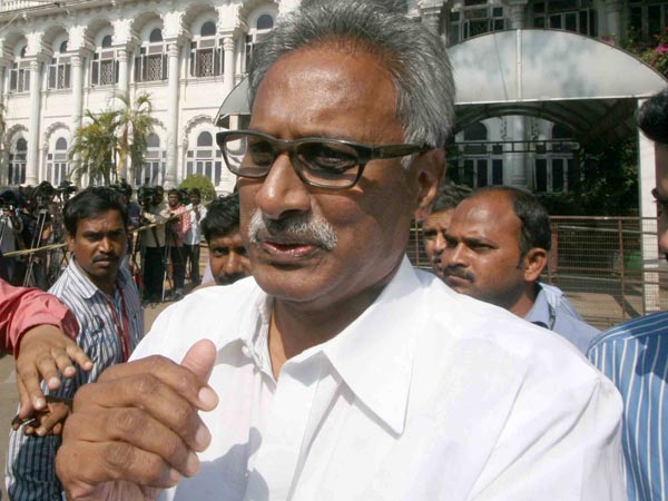 ಹೊಸ ಪಕ್ಷದ ಕಸರತ್ತುಗಳು