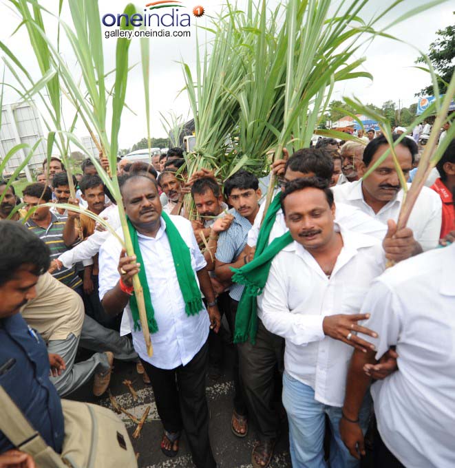 ಸಾಲಮನ್ನಾ ಪ್ರಕ್ರಿಯೆ ಬಗ್ಗೆ ಸಿಎಂ ಮಾಹಿತಿ
