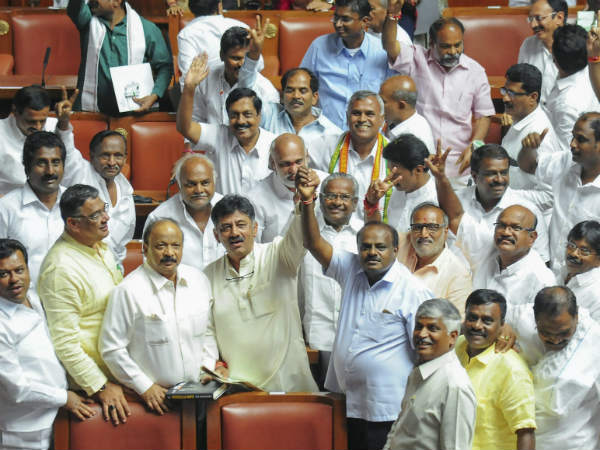 118 ಕ್ಕೆ ಬಂದು ನಿಂತಿರುವ ಆಡಳಿತ ಶಾಸಕರ ಸಂಖ್ಯೆ