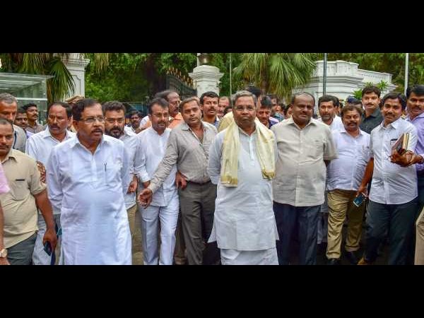 ತಾಜ್ ವೆಸ್ಟ್ ಎಂಡ್ ಹೋಟೆಲ್ ನಲ್ಲಿ ಔತಣಕೂಟ ಆಯೋಜನೆ