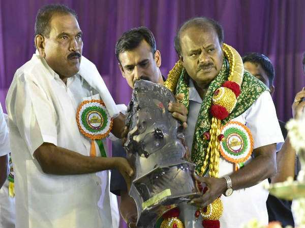 450 ಕೋಟಿ ವೆಚ್ಚದ ಸಕ್ಕರೆ ಕಾರ್ಖಾನೆ