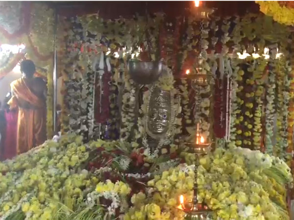 ಸೀತಾನದಿ ತಪ್ಪಲಲ್ಲಿರುವ ದೇವಾಲಯ