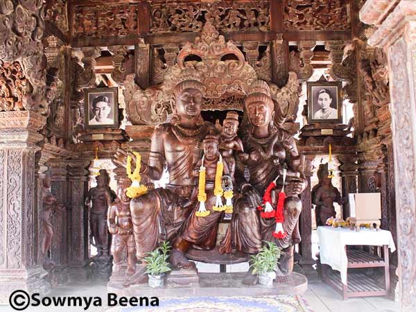 ಕುಟುಂಬ ಪ್ರಾಧಾನ್ಯತೆಯ ಮೂರ್ತಿಗಳು