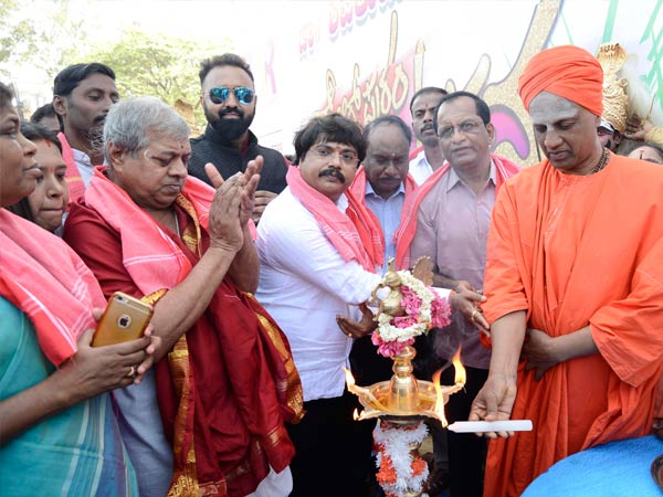 ಕಿಂದರಿಜೋಗಿಗಳಿರುವ ಗ್ರಾಮಗಳ ದತ್ತು ಸ್ವೀಕಾರ