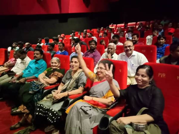 ತೇಜಸ್ವಿನಿ ಅನಂತ ಕುಮಾರ್ ಸ್ಪರ್ಧೆಗೆ ಒತ್ತಡ