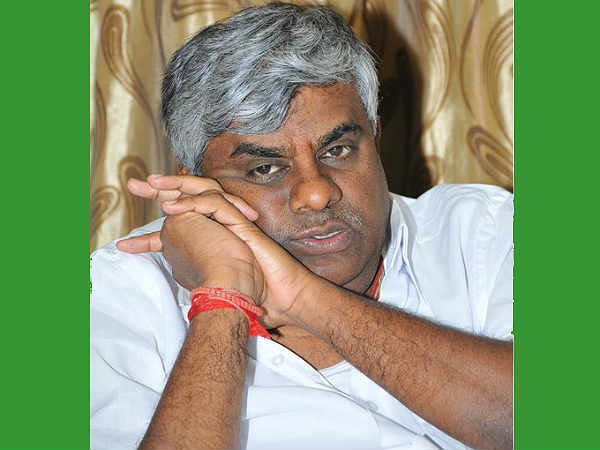 ರೇವಣ್ಣ ಹೇಳಿಕೆ ವಿರುದ್ಧ ಆಕ್ರೋಶ