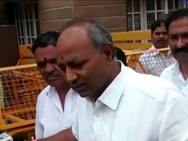 ಬಿಜೆಪಿ ತೊರೆದು ಕಾಂಗ್ರೆಸ್ ಗೆ ಸೇರ್ಪಡೆ