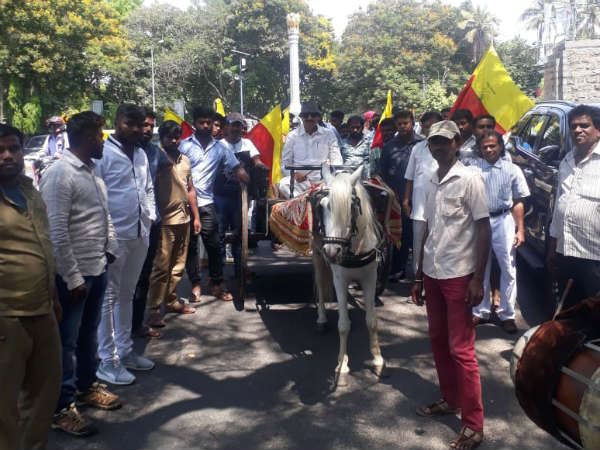ವಾಟಾಳ್ ನಾಗರಾಜ್ ನಾಮಪತ್ರ