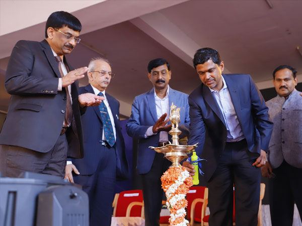 ಮುಂದಿನ ವಾಟ್ಸಪ್, ಎಝೆಟಾಪ್, ಫ್ಲಿಫ್ಕಾರ್ಟ್