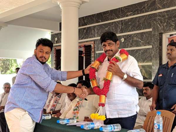 ಗೆಲ್ಲುತ್ತೇನೆಂಬ ಭ್ರಮೆಯಲ್ಲಿ ಡಿಕೆ ಸುರೇಶ್