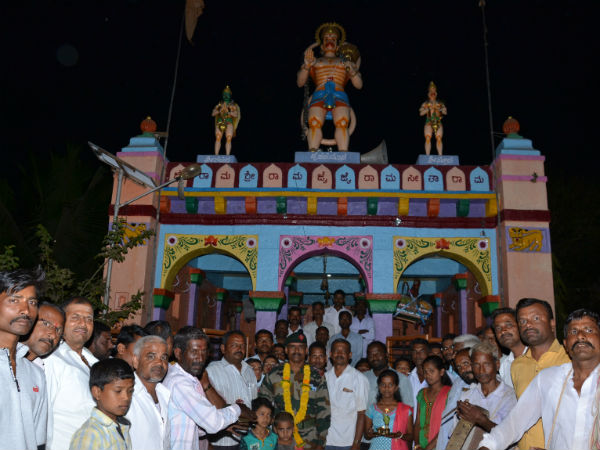 ಯೋಧನಿಗಾಗಿ ದೇವಸ್ಥಾನದಲ್ಲಿ ವಿಶೇಷ ಪೂಜೆ