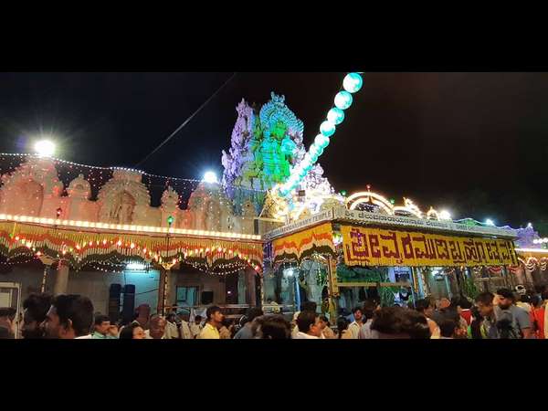 ಮೆರವಣಿಗೆ ಮೂಲಕ ತರಲಾಯಿತು