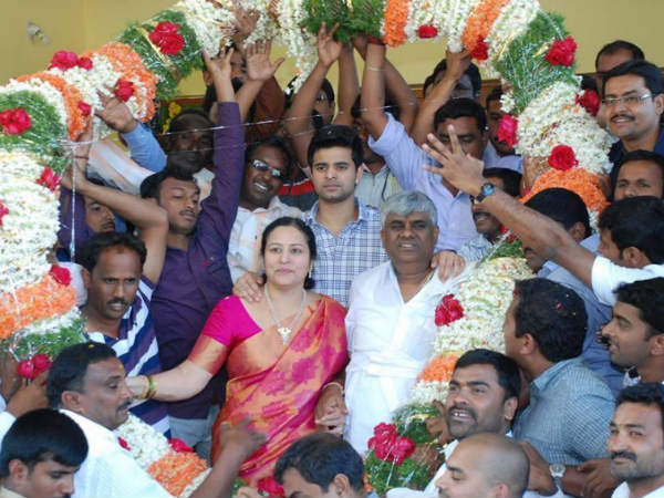 ಸ್ಥಿರಾಸ್ತಿ ವಿವರ