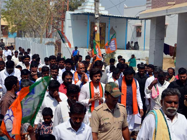 ಬಿಜೆಪಿಯ ಲೋಕಸಭಾ ಅಭ್ಯರ್ಥಿ ವೈ ದೇವೇಂದ್ರಪ್ಪ ಮಾತನಾಡಿ