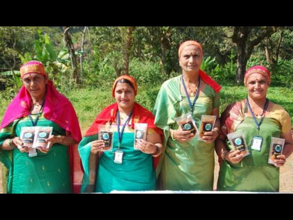 ಕಾಲೂರು ಸ್ಟೋರ್ಸ್ ಹೆಸರಿನಲ್ಲಿ ಮಳಿಗೆ