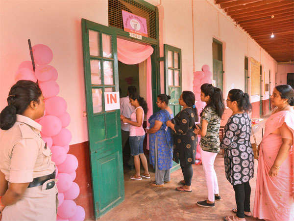 ಪರೀಕ್ಷಾ ಮತಗಳನ್ನು ಚಲಾವಣೆ ಮಾಡಲಾಗುತ್ತದೆ