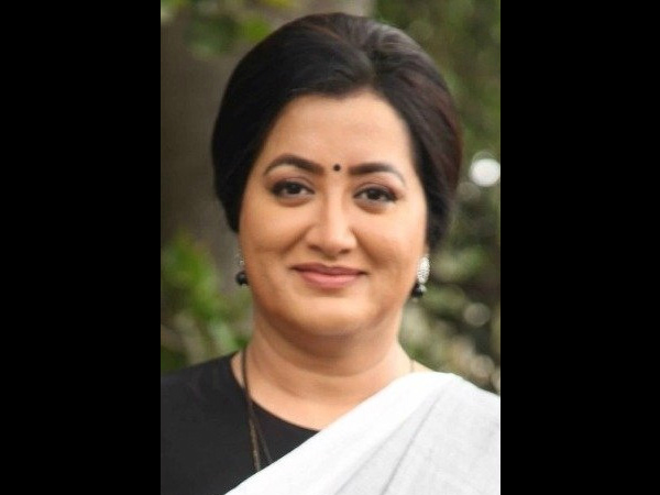 ಸುಮಲತಾ ಮಂಡ್ಯದಲ್ಲಿಯೇ ಇದ್ದಾರೆ