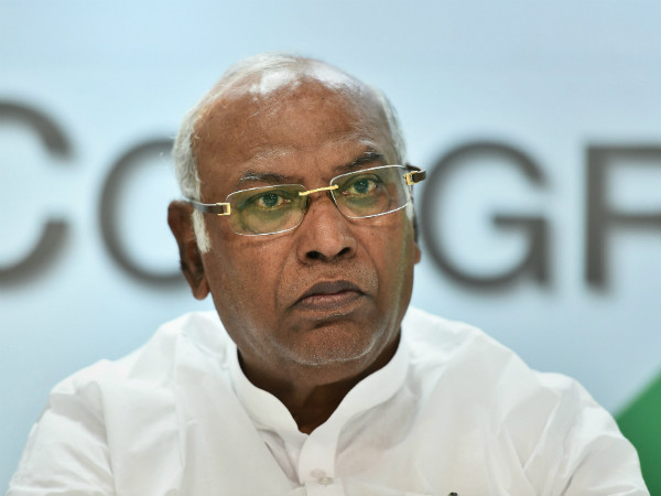 ಖರ್ಗೆ ಅವರ ಹೆಸರಲ್ಲಿರುವ ಮನೆಗಳೆಷ್ಟು?