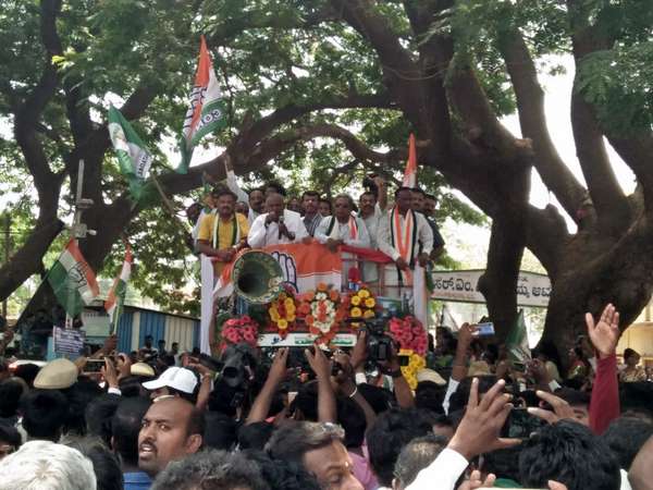 ದೇವೇಗೌಡ-ಸಿದ್ದರಾಮಯ್ಯ ಜಂಟಿ ಪ್ರಚಾರ