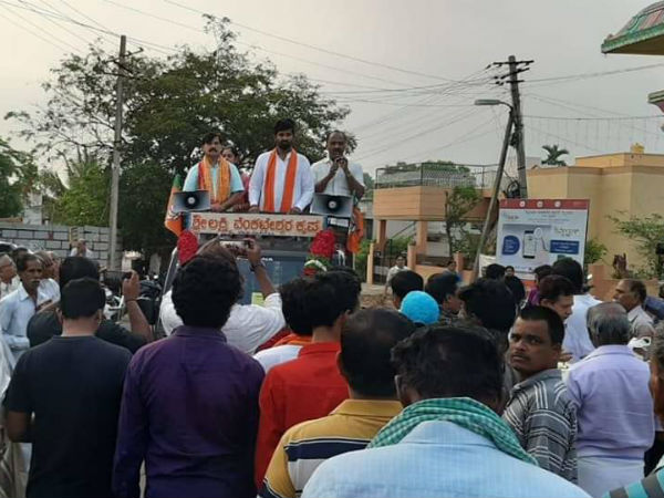 ಒನ್ ಇಂಡಿಯಾ:ಕಾಫಿ, ತಂಬಾಕು ಬೆಳೆಗಾರರ ಬೇಡಿಕೆಗಳಿಗೆ ಸ್ಪಂದಿಸಿಲ್ಲ ಎಂಬ ದೂರಿದೆ?