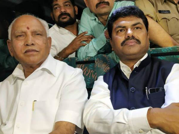 ಅಪ್ಪ-ಮಗನನ್ನು ಕಟ್ಟಿ ಹಾಕಲು ಬರ್ತಾರೆ