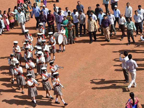 ಗಮನ ಸೆಳೆದ ವಾದ್ಯಮೇಳ