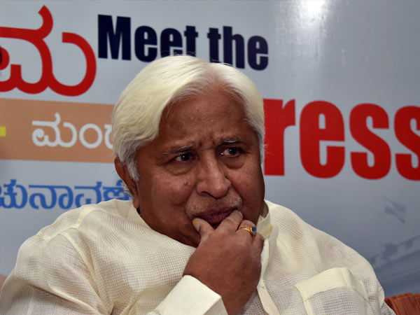 ಮೋದಿಯವರು ಸೇನಾ ಸಮವಸ್ತ್ರ ಧರಿಸಿ ಚುನಾವಣಾ ಪ್ರಚಾರ
