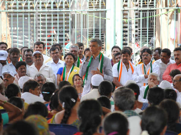 ಮೆಟ್ರೋ ರೈಲಿನಲ್ಲಿ ಪ್ರಯಾಣ