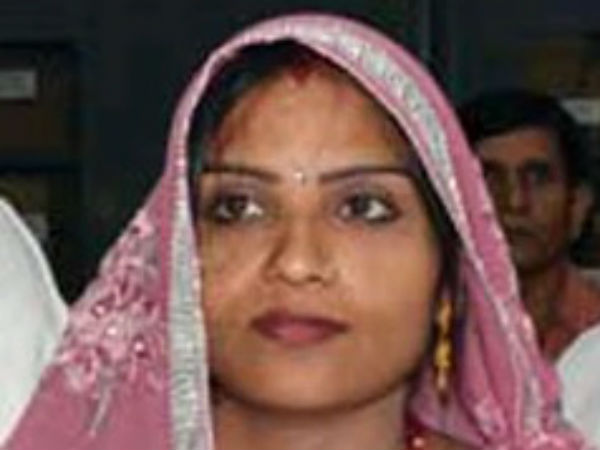 ಜಾಹೀರಾತು, ಸಂದರ್ಶನ ಕವಿತಾ- ಅಜಯ್ ಮದುವೆ