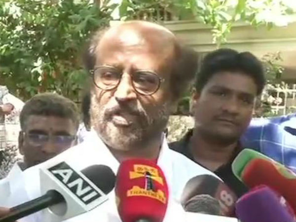 ಎಡಗೈ ಬೆರಳಿಗೆ ಶಾಯಿ ಹಾಕಬೇಕು