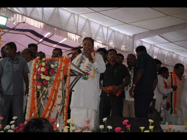 ಬಿಜೆಪಿಯವರು ಈಗ ನಮ್ಮ ಮುಖ ನೋಡಬೇಡಿ, ಮೋದಿ ಮುಖ ನೋಡಿ ಓಟು ಹಾಕಿ ಎನ್ನುತ್ತಿದ್ದಾರೆ