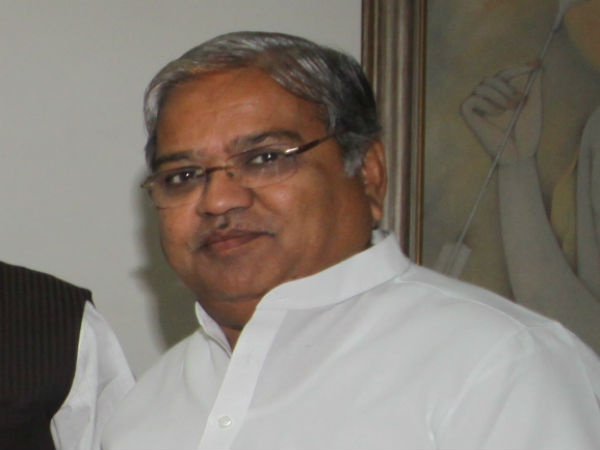 ಐಎಎಸ್ ಅಧಿಕಾರಿಗಳು ಒತ್ತಾಯಿಸಿದ್ದರು