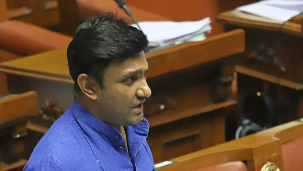 ರಮೇಶ್ ಸಂಪರ್ಕದಲ್ಲಿ ಶಾಸಕ ಸುಧಾಕರ್